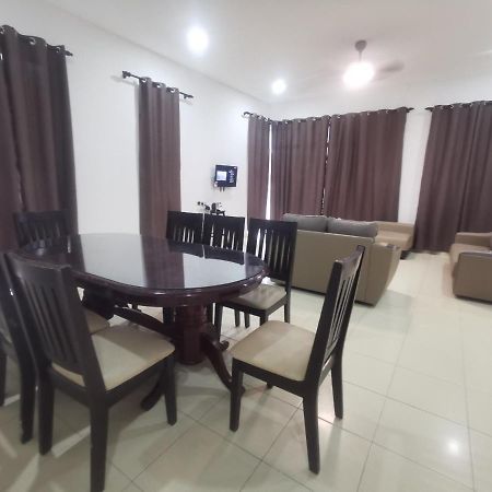 Oyo Homes 90524 D'J Pegaso Serom Homestay Muar Esterno foto