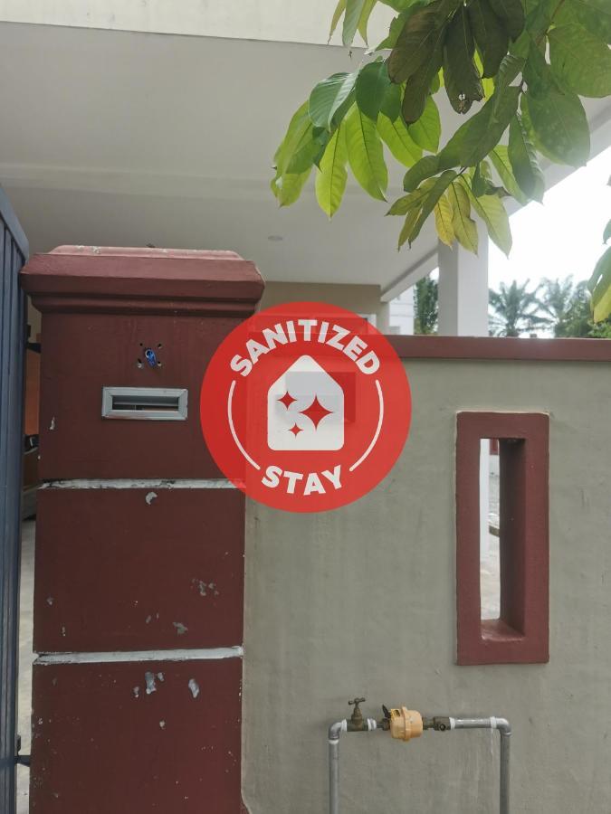 Oyo Homes 90524 D'J Pegaso Serom Homestay Muar Esterno foto