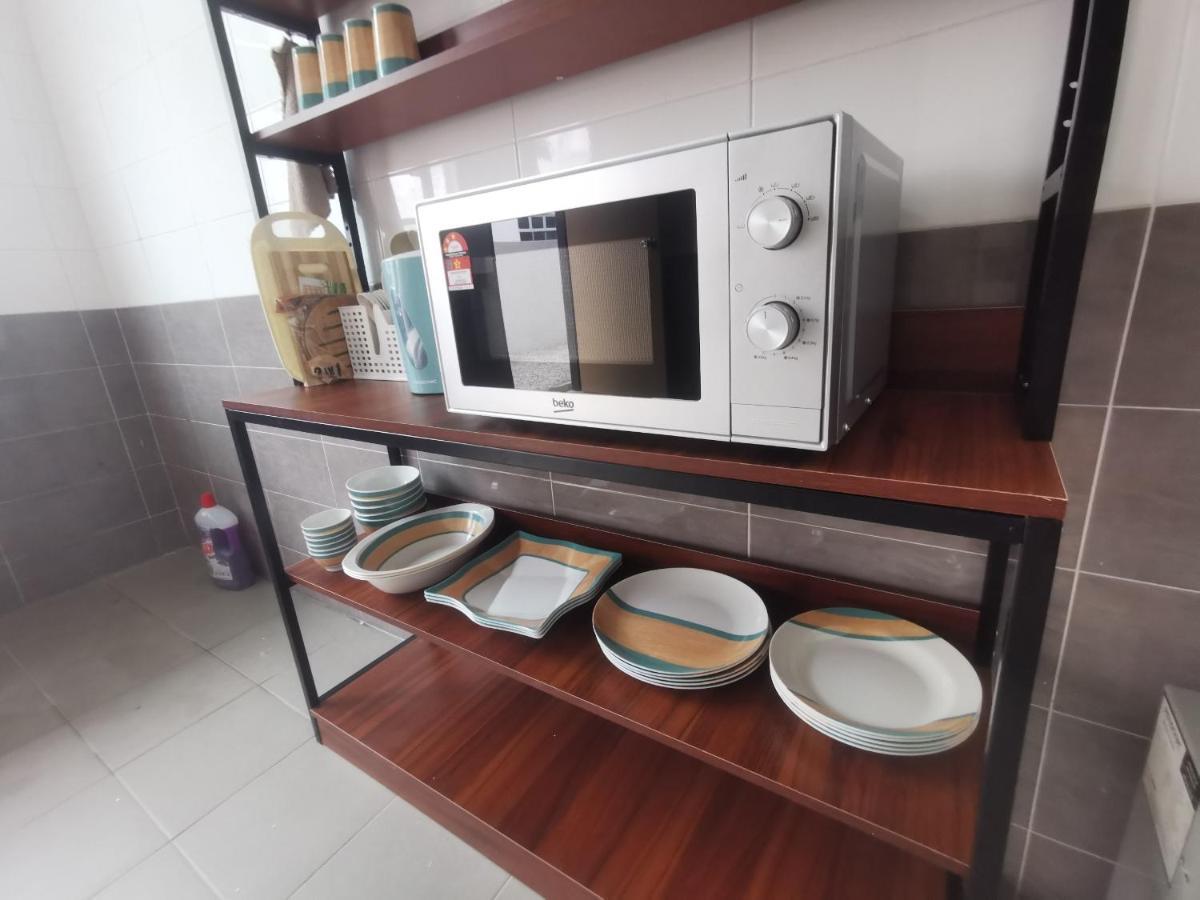 Oyo Homes 90524 D'J Pegaso Serom Homestay Muar Esterno foto